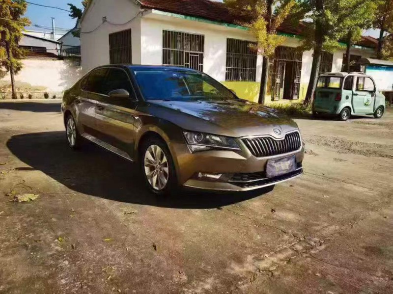 潍坊18年斯柯达速派2