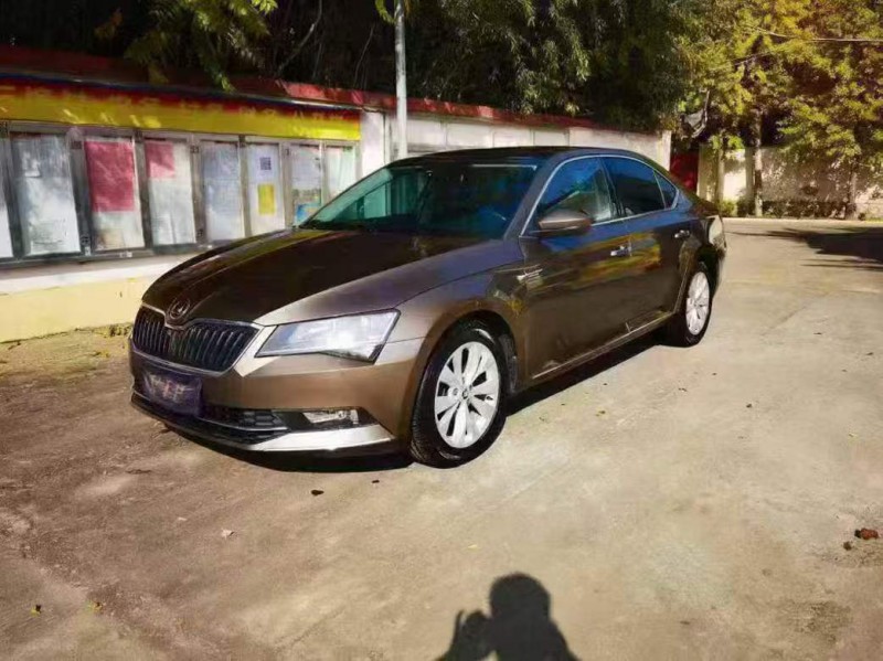 潍坊18年斯柯达速派3