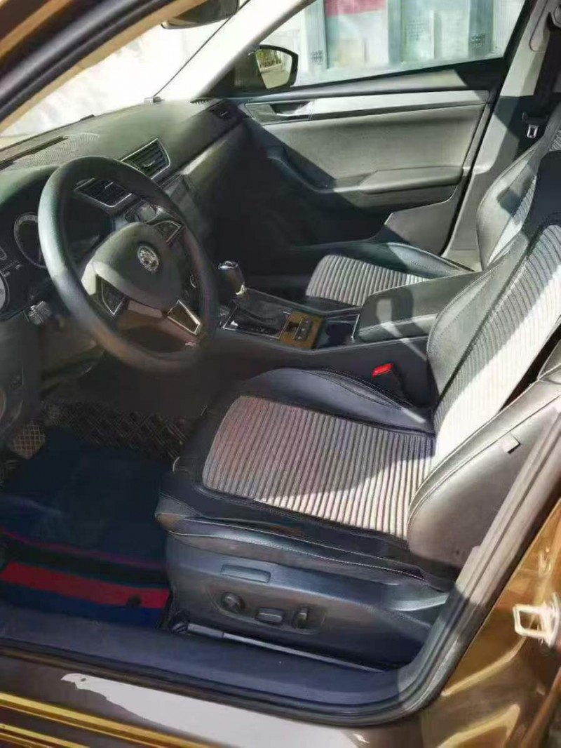 潍坊18年斯柯达速派5