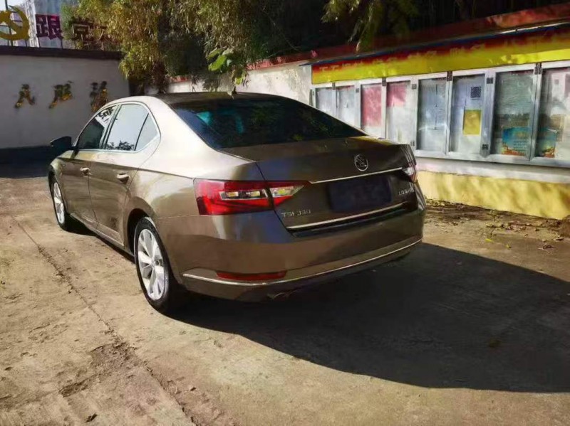 潍坊18年斯柯达速派8