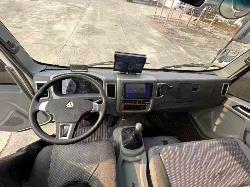 徐州24年卡车系列重汽豪沃4