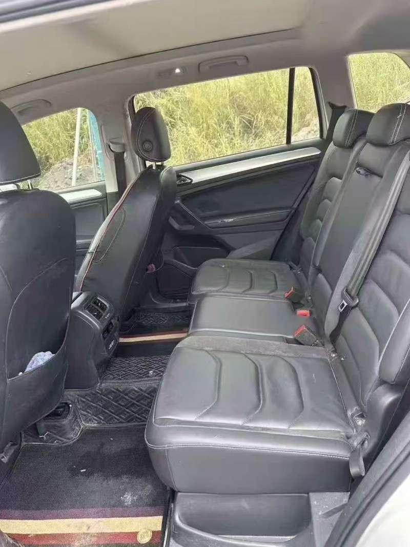 广州21年大众途观8