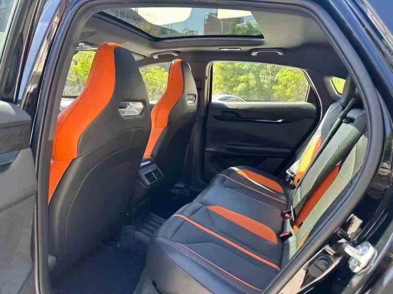 广州25年长安汽车UNI5