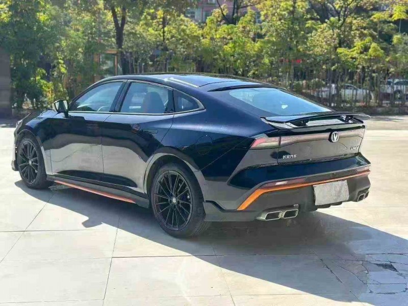 广州25年长安汽车UNI7