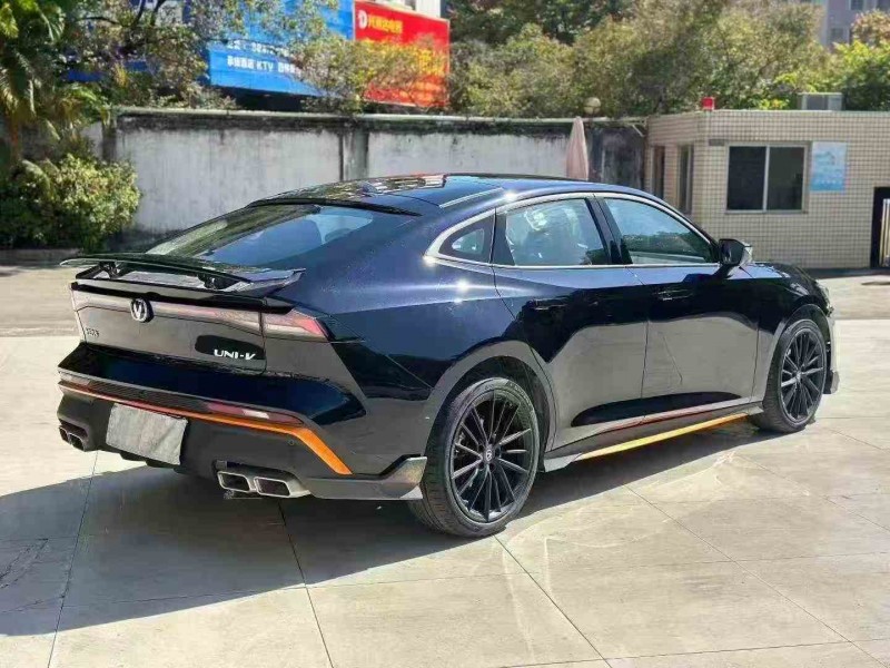 广州25年长安汽车UNI8