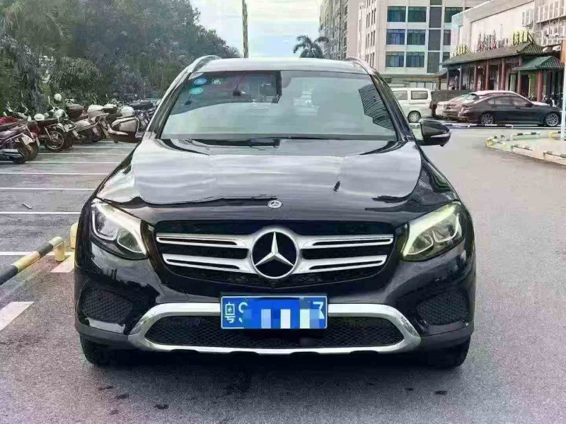 深圳19年奔驰GLC1