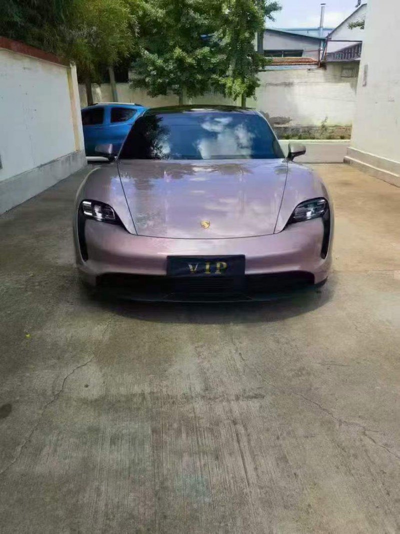 潍坊21年保时捷Taycan1