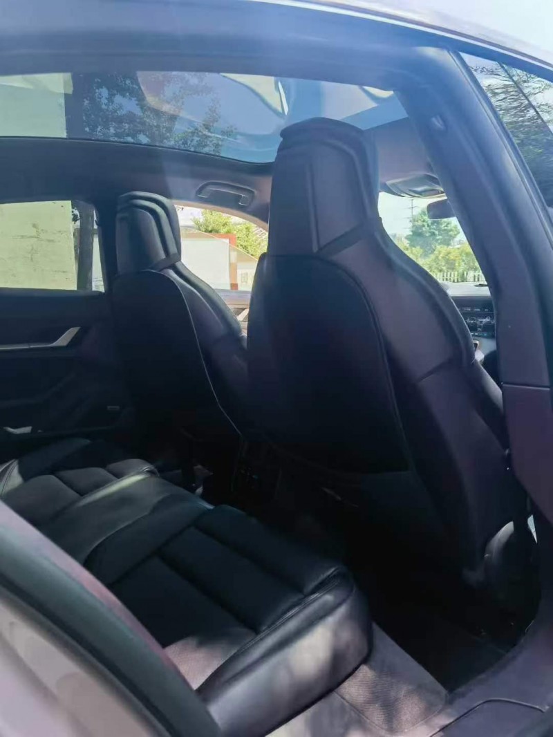 潍坊21年保时捷Taycan6