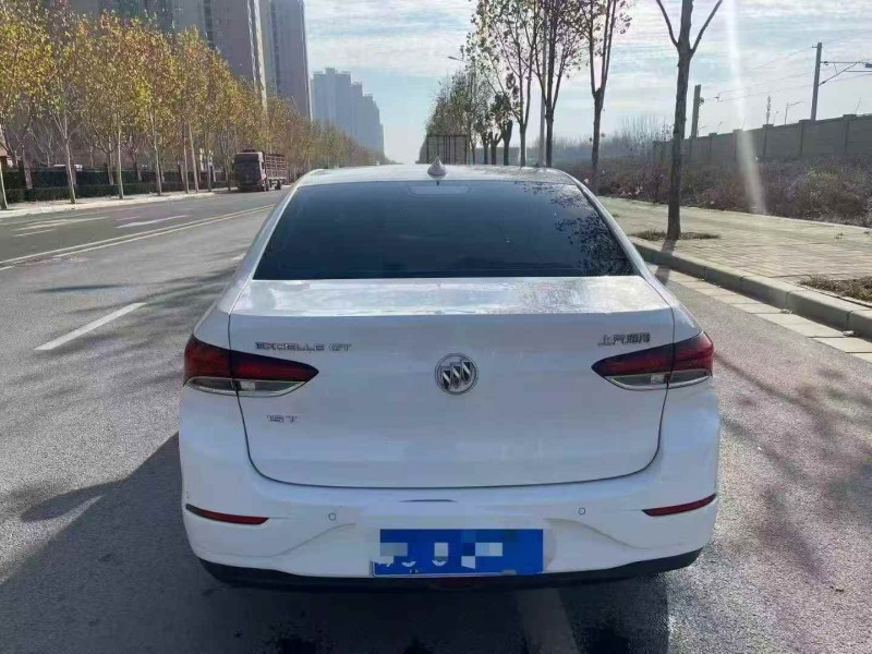 郑州20年别克英朗5