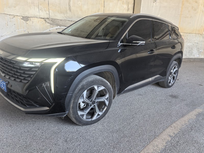 贵阳22年吉利博越3