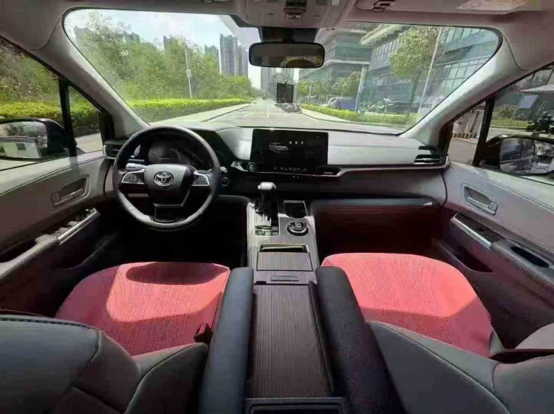 汕头24年丰田格瑞维亚5