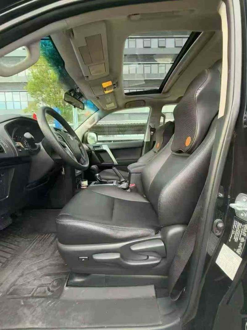 佛山19年丰田普拉多4