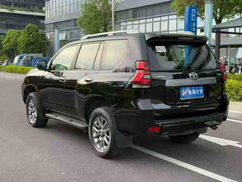 佛山19年丰田普拉多8