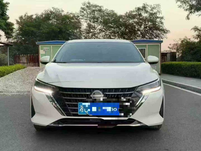 湛江25年日产轩逸1