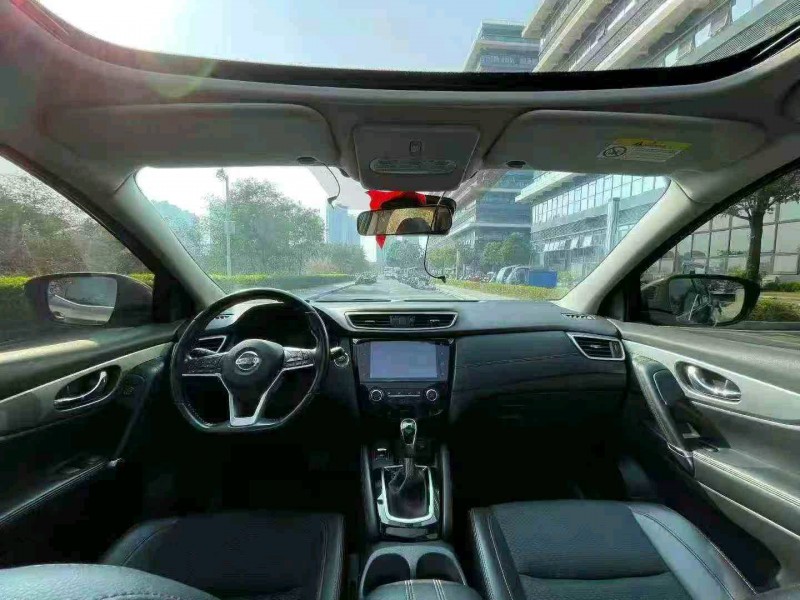 珠海19年日产逍客4