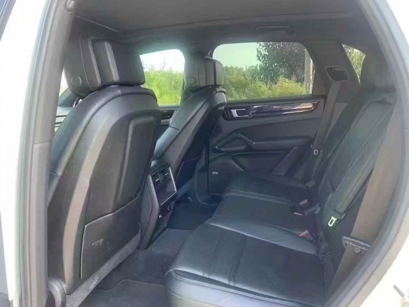 郑州19年保时捷卡宴6