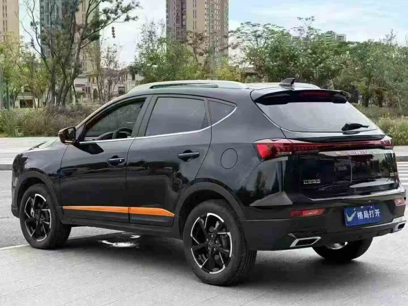 珠海22年江淮思皓7