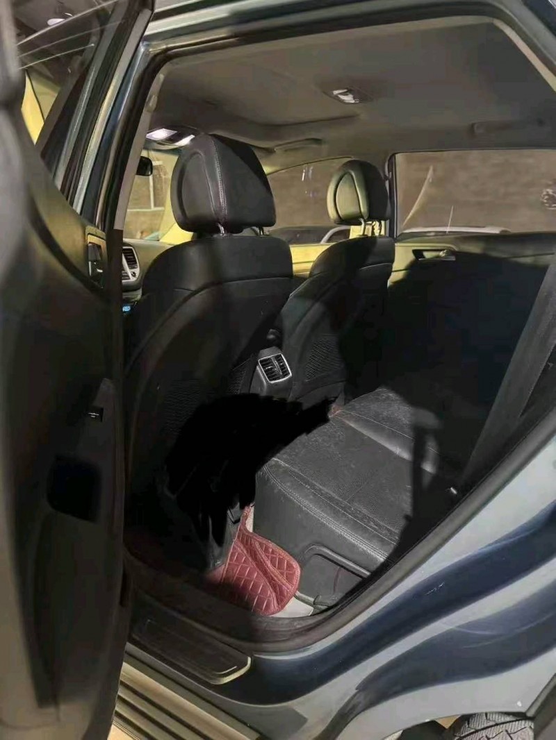 包头17年现代途胜5