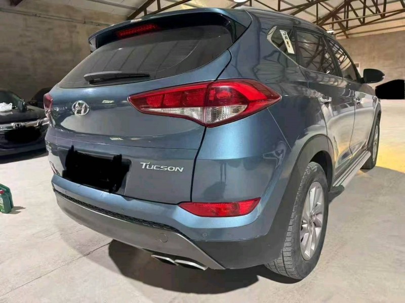 包头17年现代途胜7