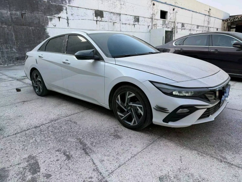 烟台25年现代伊兰特2