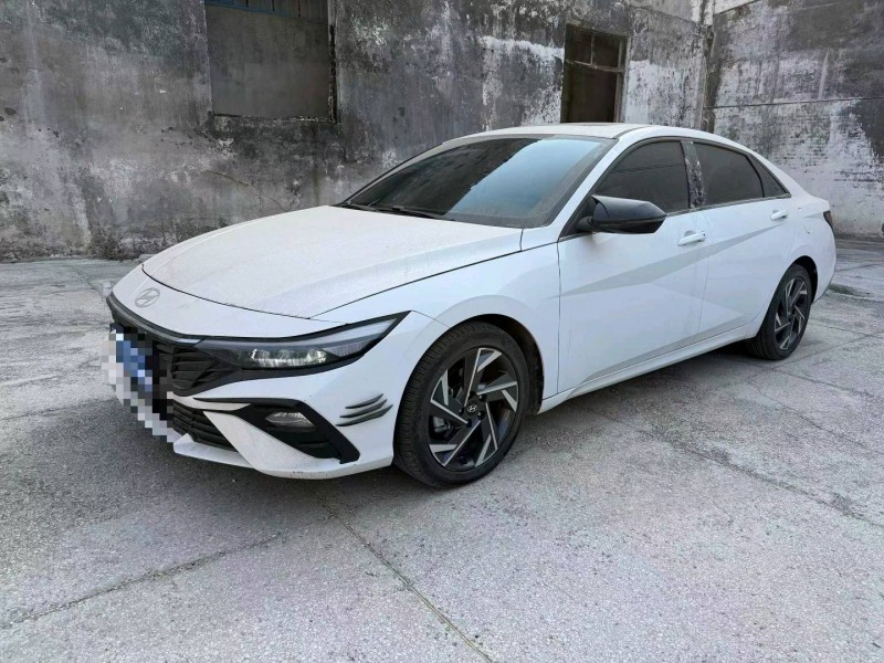 烟台25年现代伊兰特3