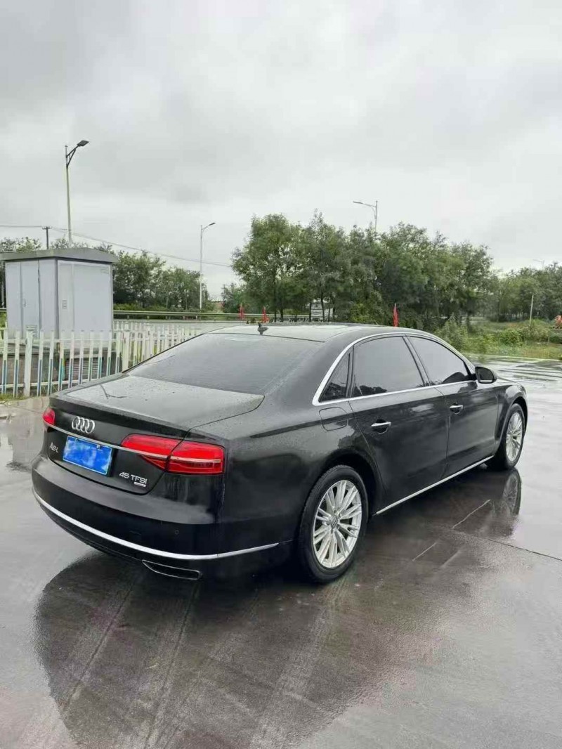 东营15年奥迪A8L7