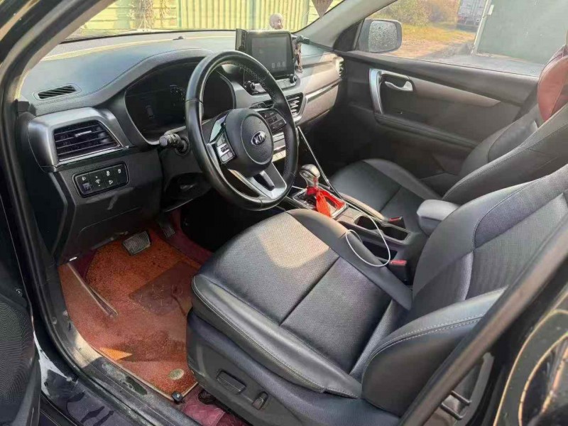 汕头21年起亚智跑3