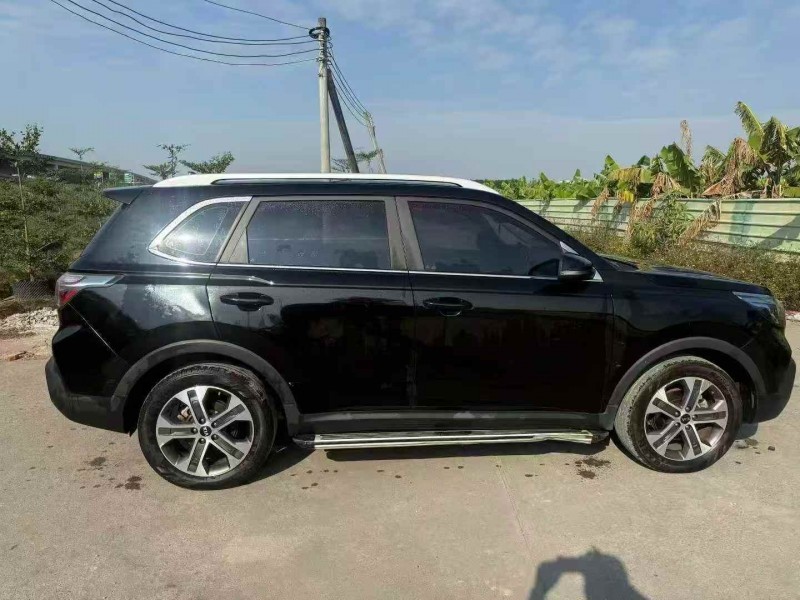 汕头21年起亚智跑7