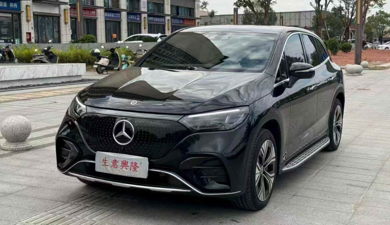 珠海25年奔驰EQE3