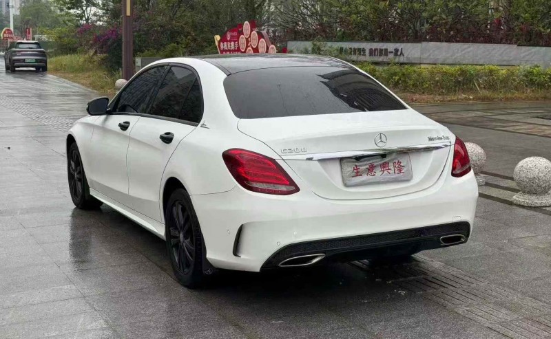 深圳16年奔驰C8