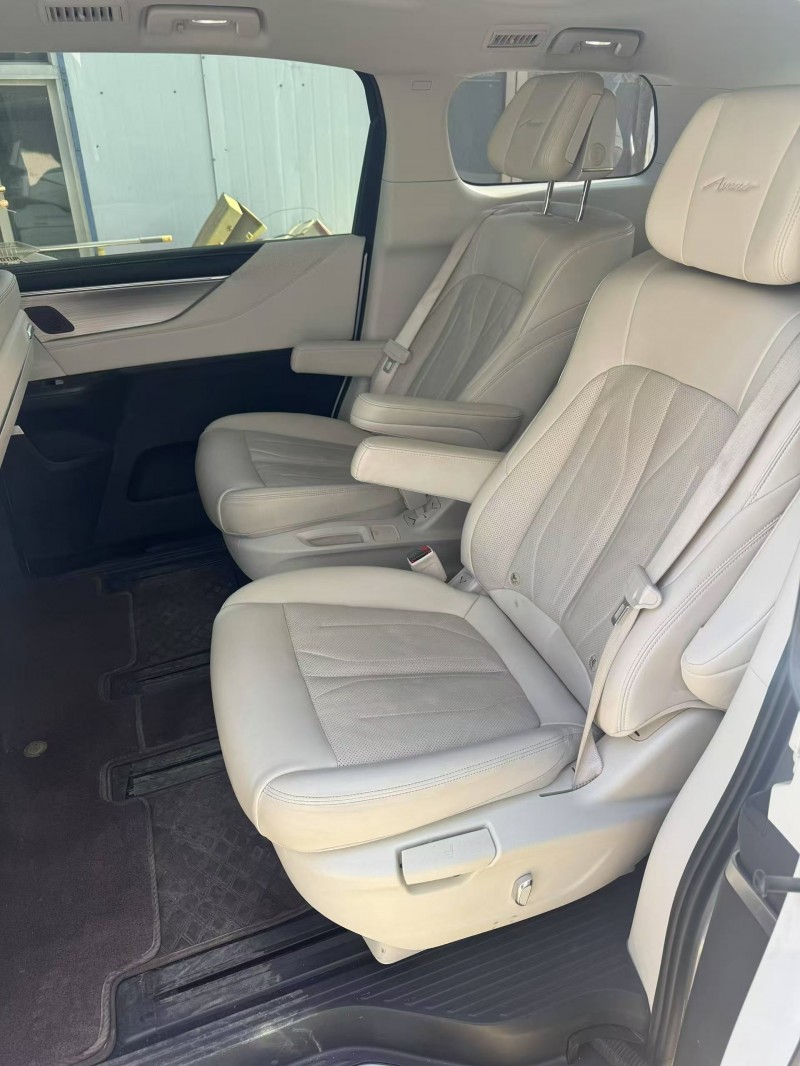 青岛24年别克GL84