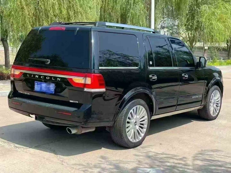 咸阳16年林肯领航员8