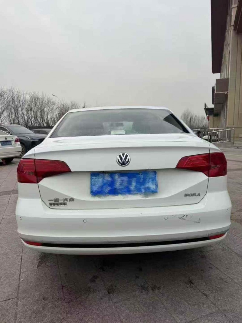 秦皇岛17年大众宝来9