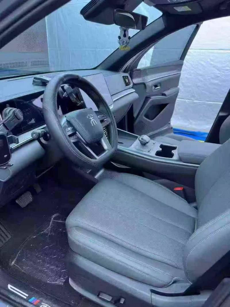 广州25年比亚迪宋新能源4