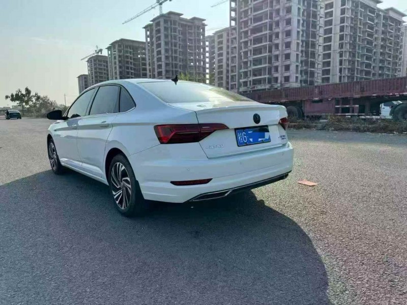 防城港21年大众速腾8