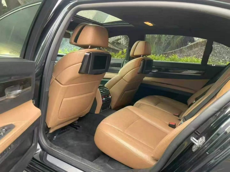 深圳13年宝马7系5