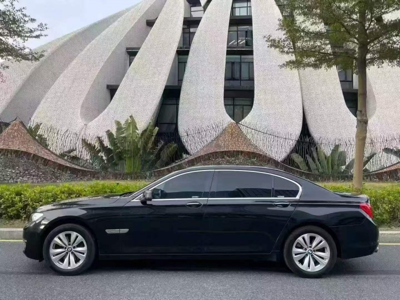 深圳13年宝马7系7