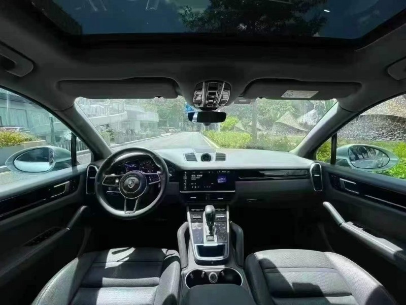 广州21年保时捷卡宴7