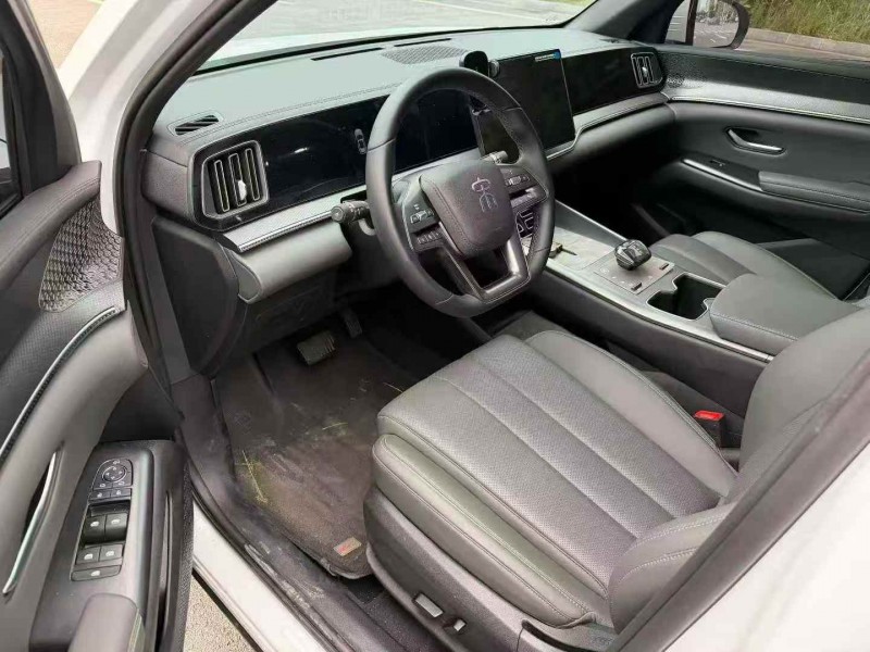 洛阳25年比亚迪宋5