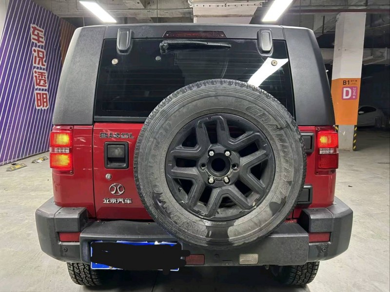 成都18年北京BJ402