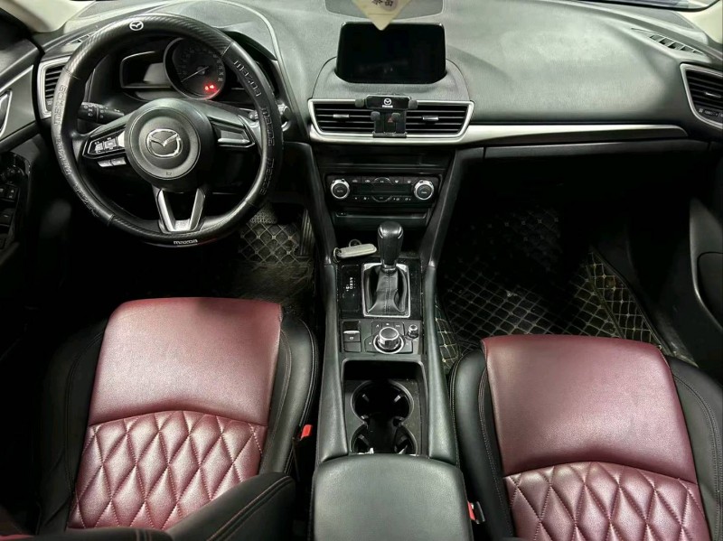 成都19年马自达昂克赛拉4