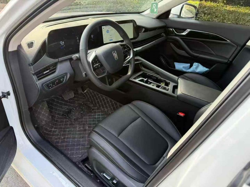 张家界25年奔腾B703