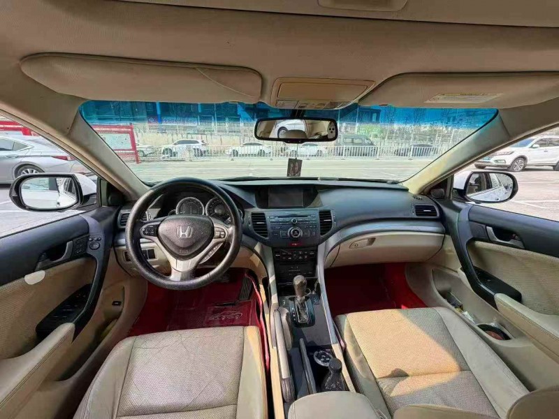 常州11年本田思铂睿4