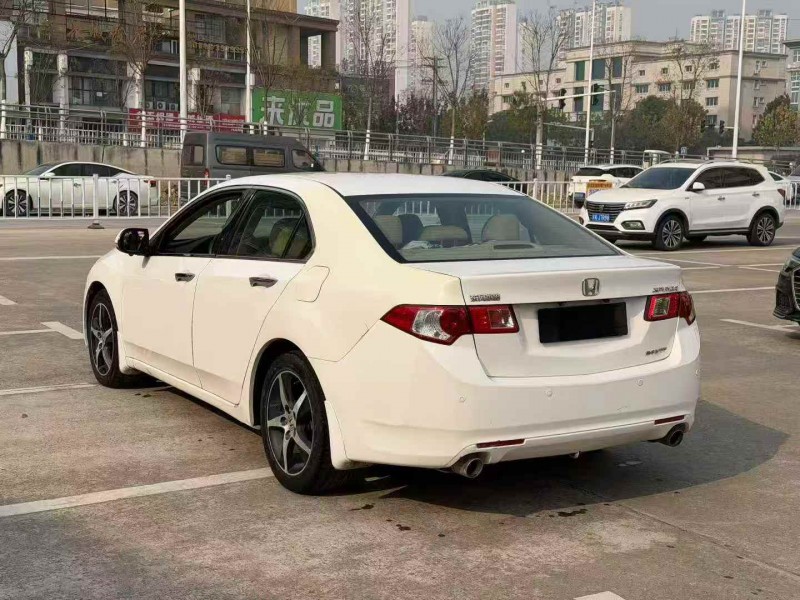 常州11年本田思铂睿7