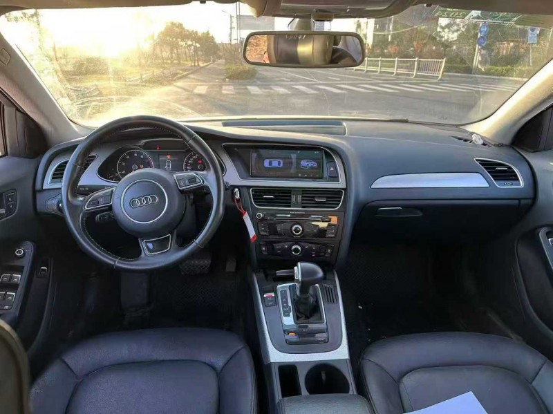 苏州16年奥迪A4L8