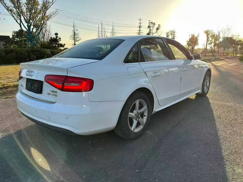 苏州16年奥迪A4L9