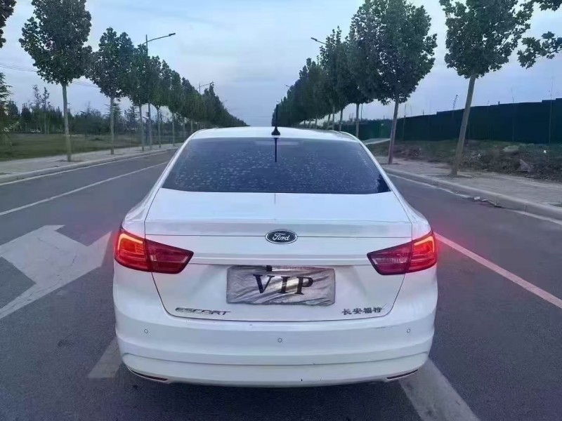 郑州18年福特福睿斯9