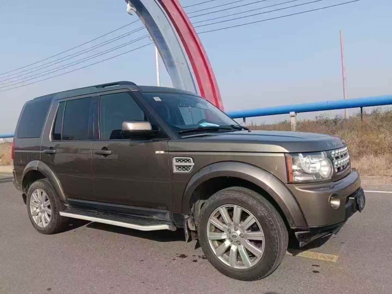 淄博12年路虎发现3