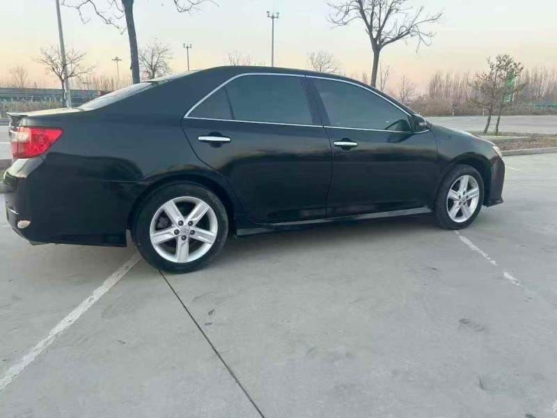 邯郸13年丰田凯美瑞7