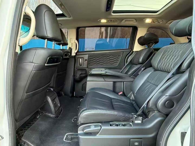 枣庄23年本田艾力绅5